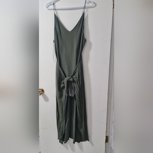 Beautiful dress olive green - Picture 2 of 11